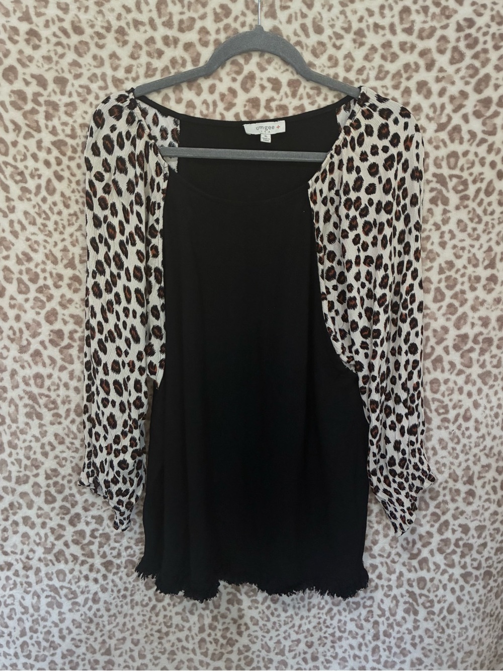 UMGEE Leopard Print Sleeve Top Size XL